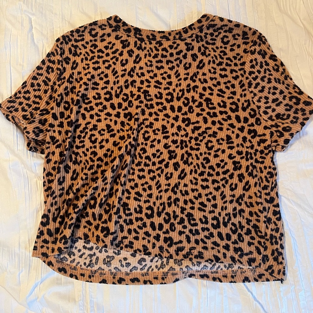 Rue21 leopard crop